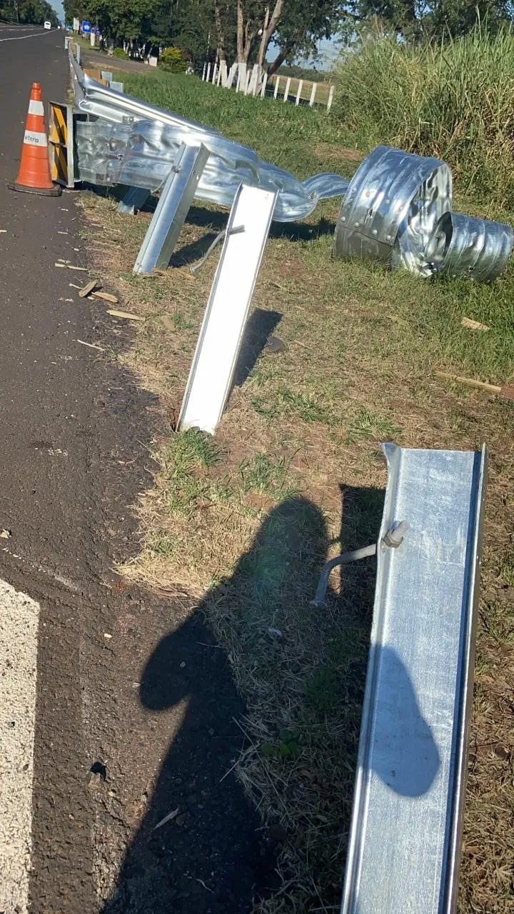 SGET End Terminal post-impact — Incident 4, photo 1