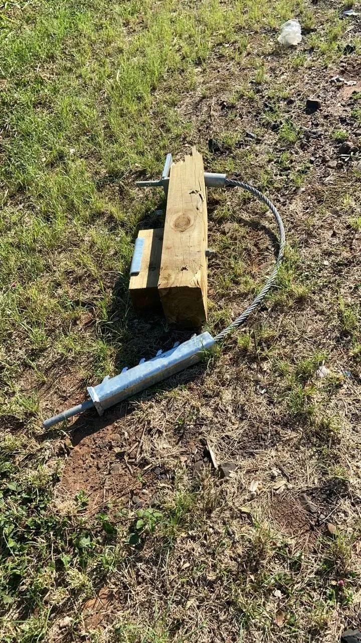 SGET End Terminal post-impact — Incident 4, photo 3