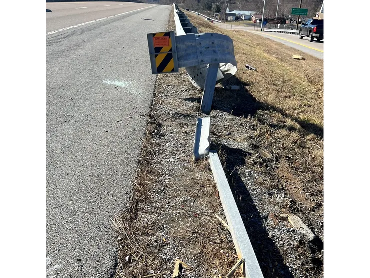 SGET End Terminal post-impact — Incident 3, photo 1