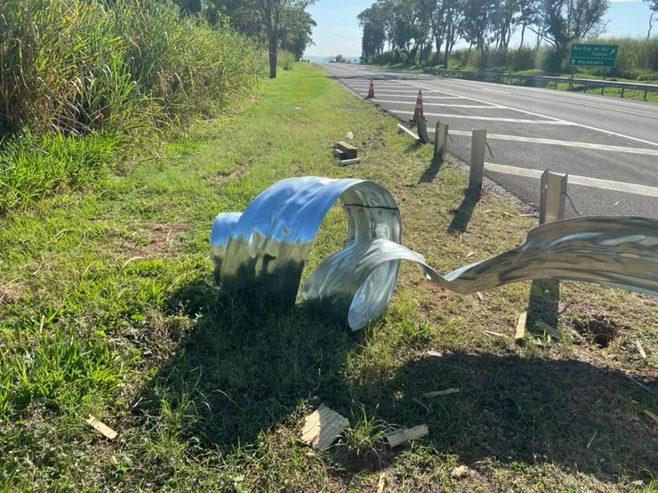 SGET End Terminal post-impact — Incident 2, photo 4